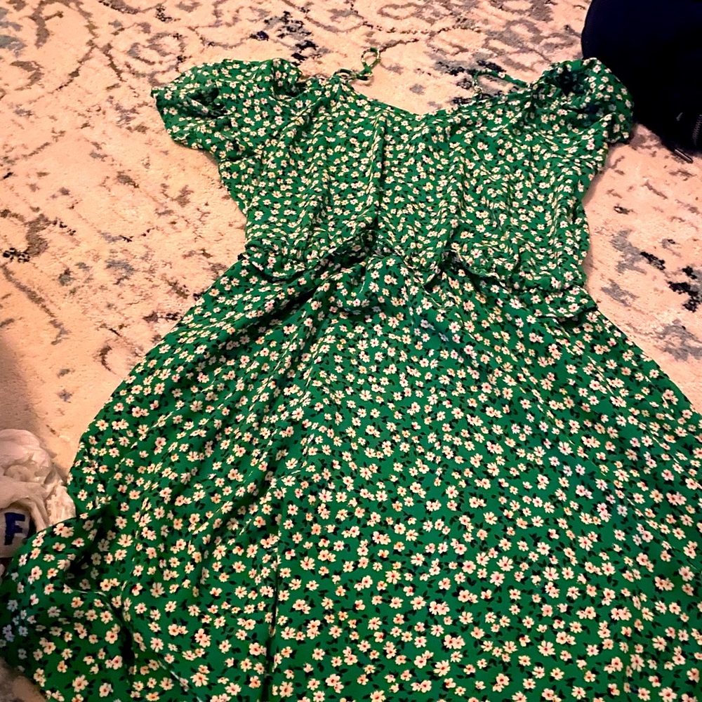 Green,white